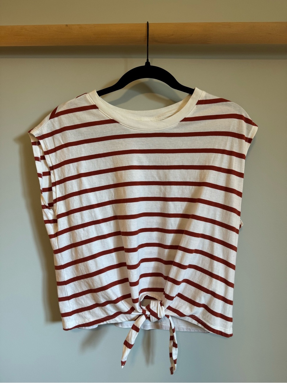 Old Navy Striped Tie-Hem Women’s Top
